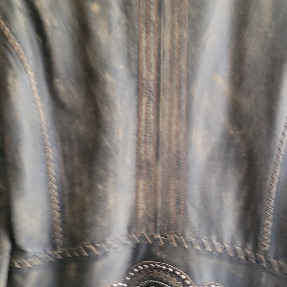 Leather jacket - Picture 4 of 6